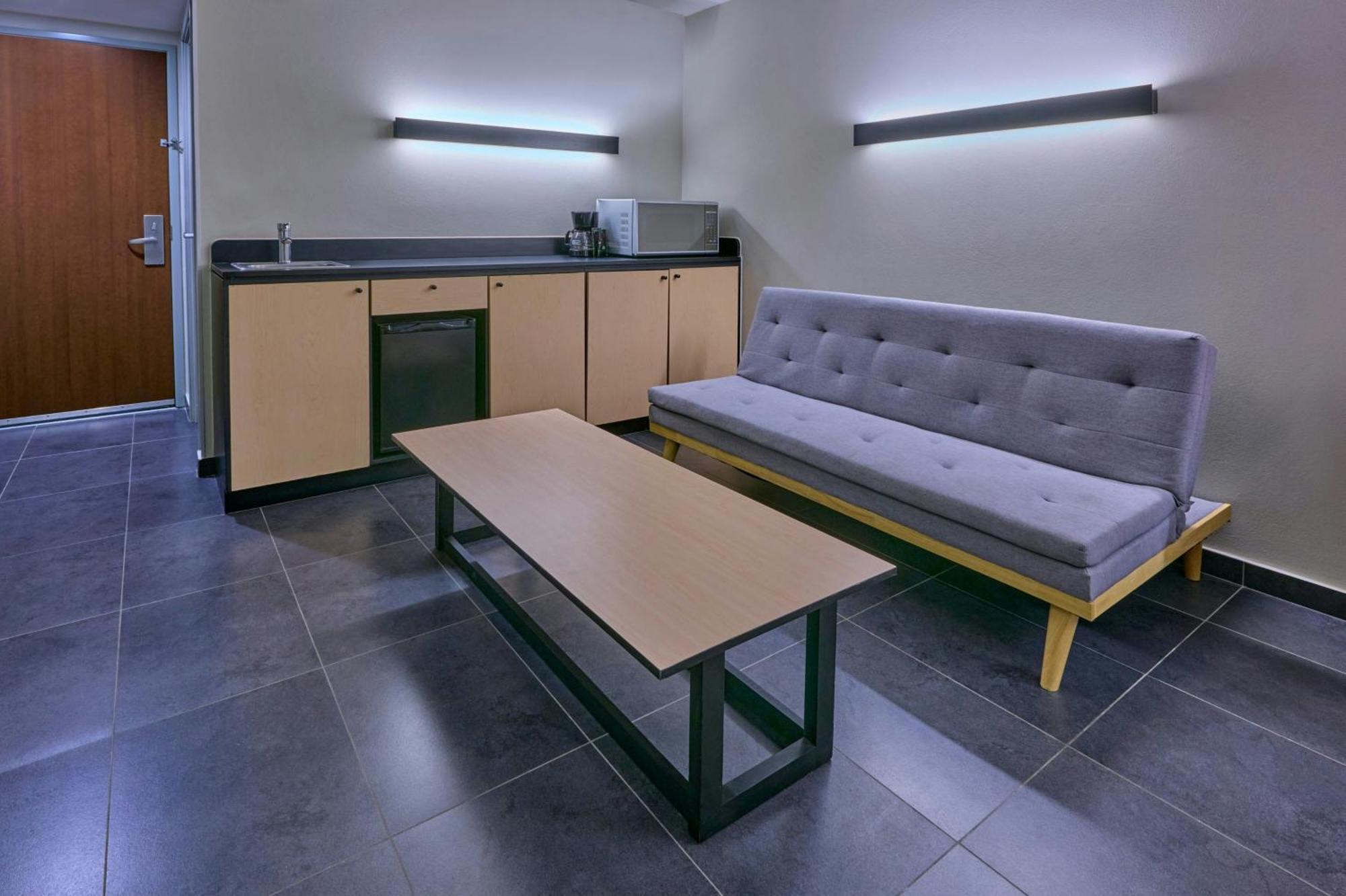 Express By Marriott Hotel